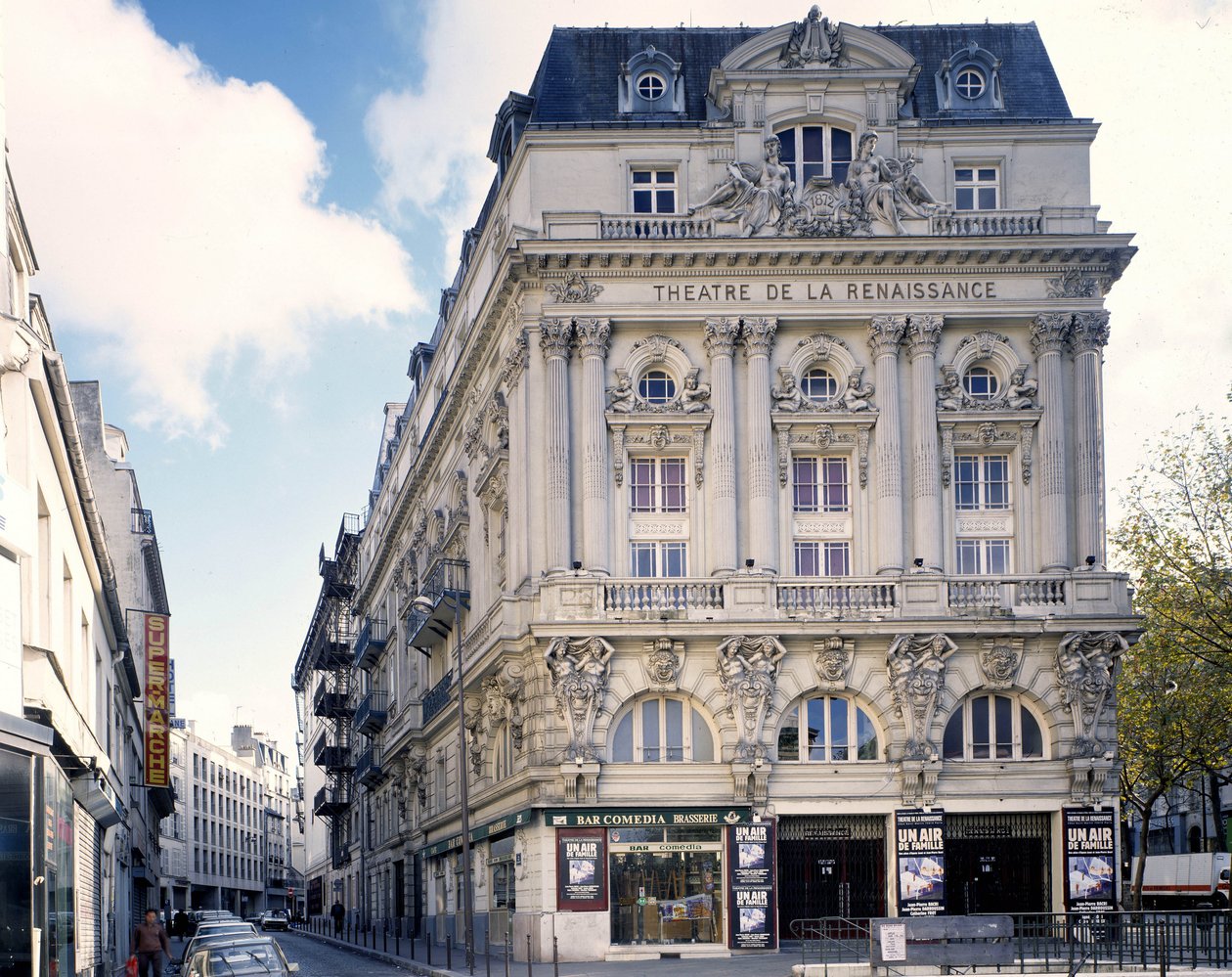 Paris (10. Arrondissement) von French School
