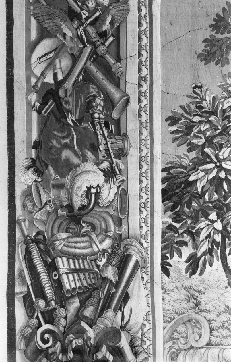Die Jahreszeiten, Bordüre, Musikinstrumente, ca. 1670, Gobelins-Manufaktur (Detail) von French School