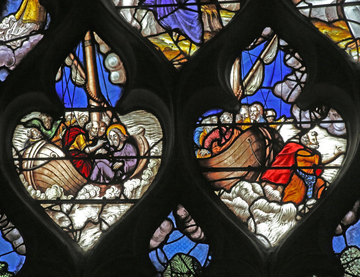 Fenster w12 mit Darstellung von Jesus, der auf dem Wasser geht, mit St. Petrus von French School
