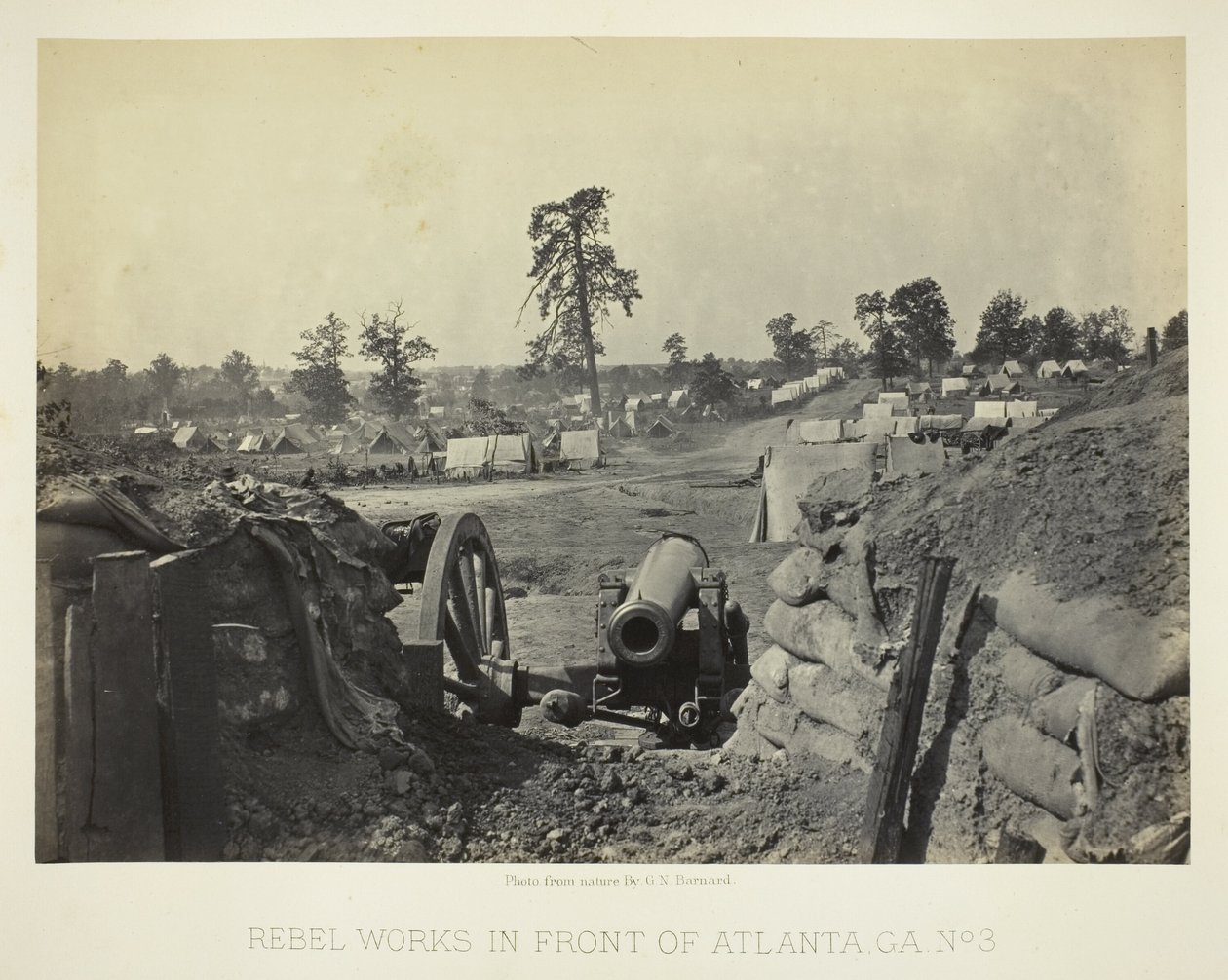 Rebellenwerke vor Atlanta, GA, Nr. 3 von George N. Barnard