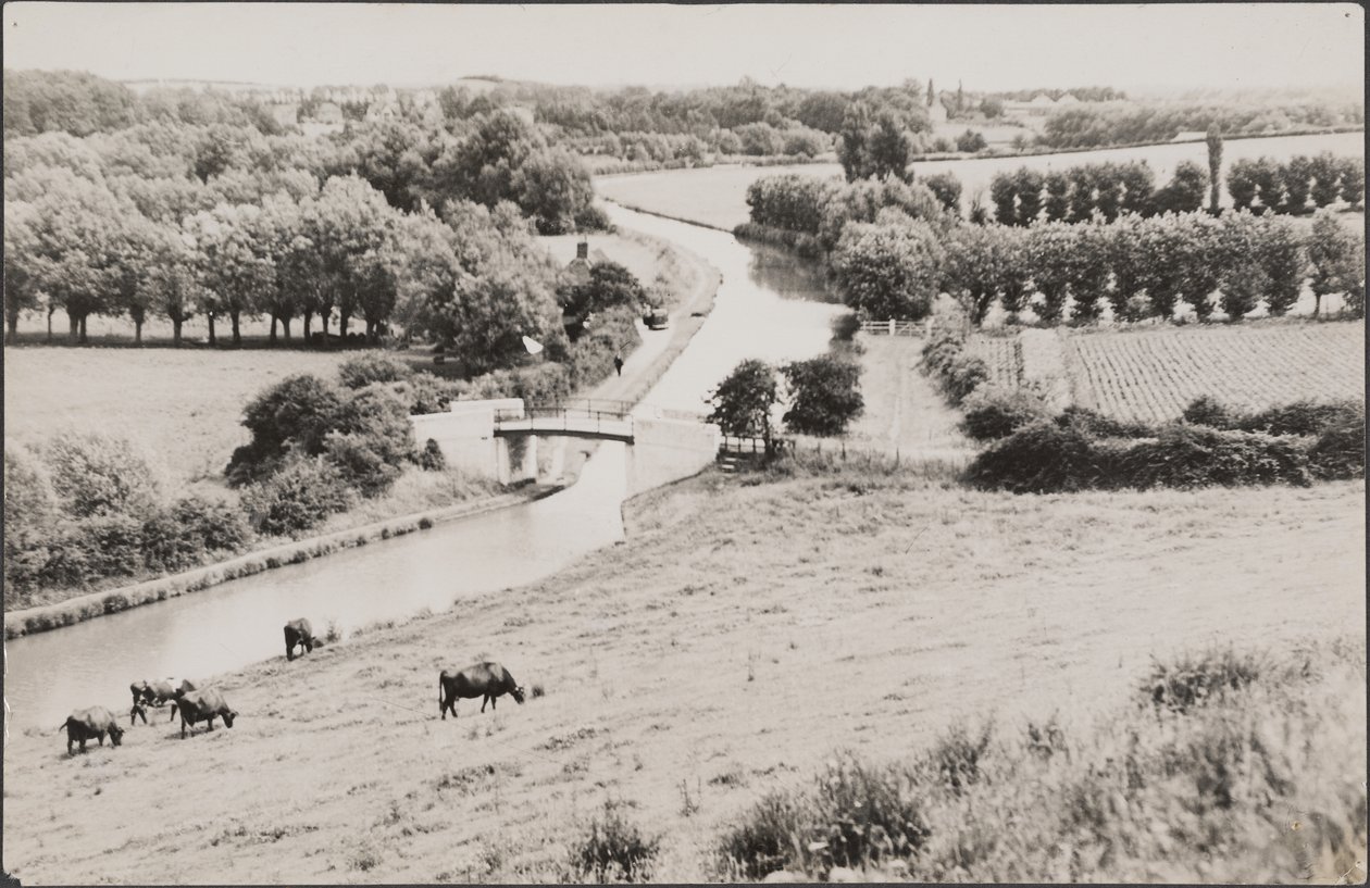 Blick auf die Globe Lane Brücke über den Grand Union Canal, 20. Jahrhundert von George R. Long