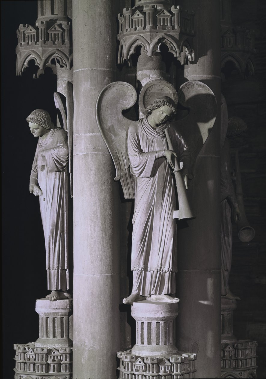Der Engelspfeiler im südlichen Querschiff, ca. 1230 von German School