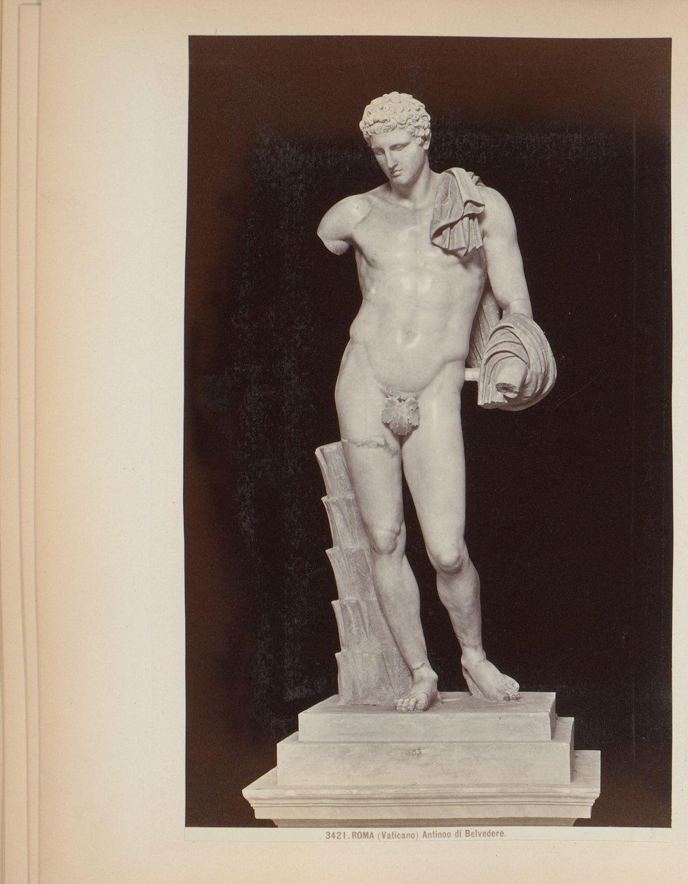 Skulptur von Hermes von Belvedere in den Vatikanischen Museen in Rom, Italien von Giacomo Brogi (attributed to)