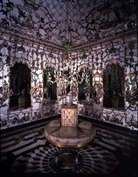 Ecke des Salon Chino (Chinesischer Raum) vollständig aus Porzellan ausgeführt, 1769 von Giuseppe Gricci