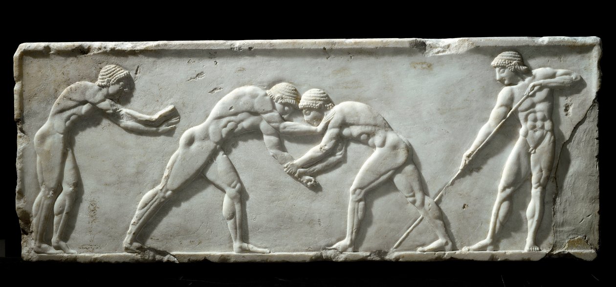 Griechische Kunst: Basis eines Kouros, das Ringer während eines Kampfes darstellt. Marmorrelief, 510-500 v. Chr. - Athen, Archäologisches Museum von Greek