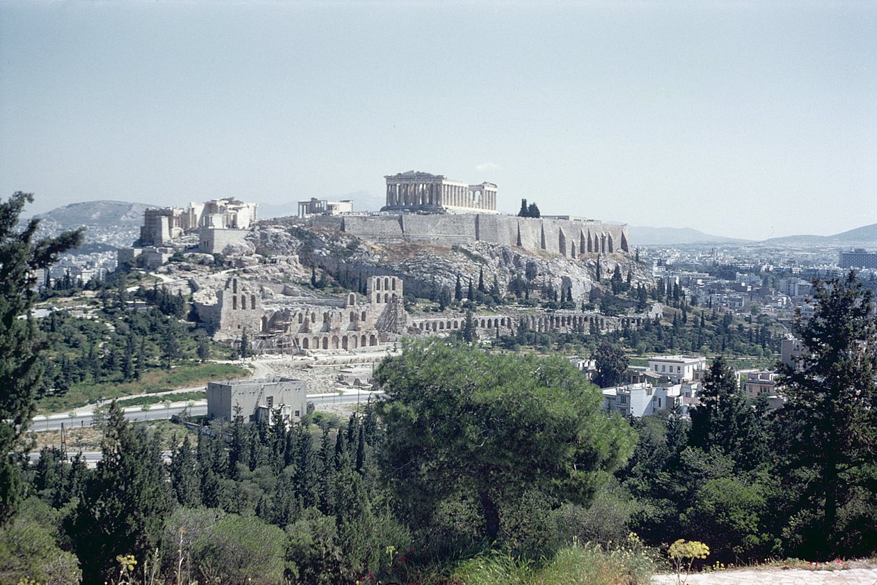 Westansicht der Akropolis, erbaut ca. 600 v. Chr. - 450 v. Chr. von Greek School