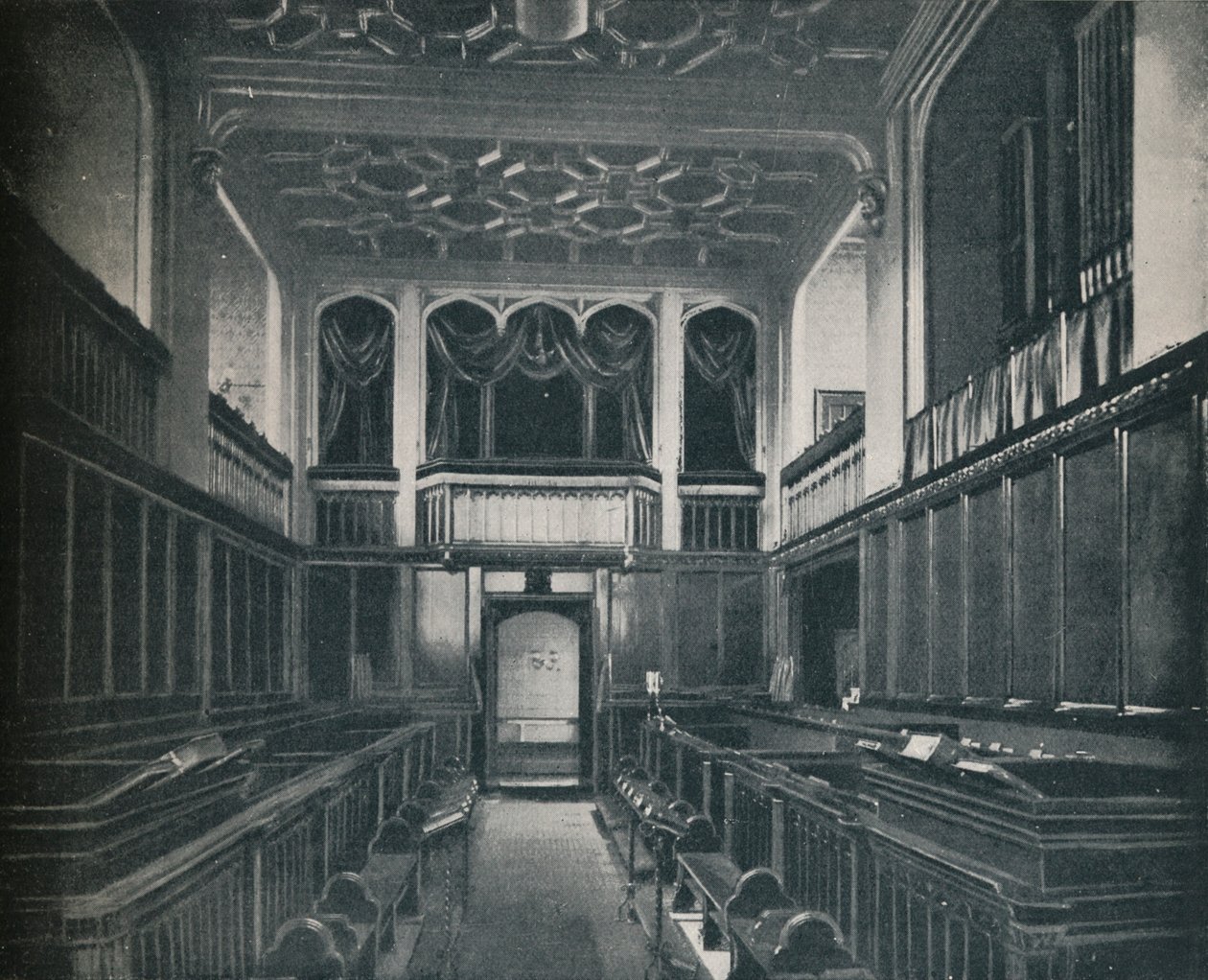 Prinzessin Victoria wurde in der Chapel Royal, St. James, konfirmiert, ca. 1899, 1901 von HN King