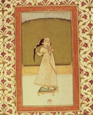 Frau bürstet ihr Haar von Indian School