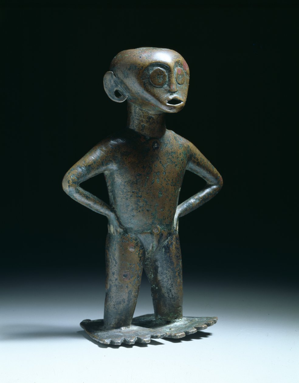 Stehende weibliche Figur von Indonesian School