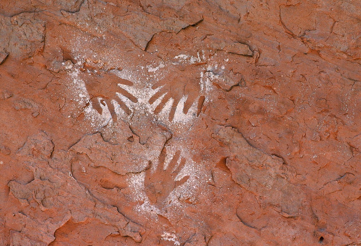 Alte Anasazi-Felskunst, ein Handabdruck im Grand Gulch, Utah von Ira Block