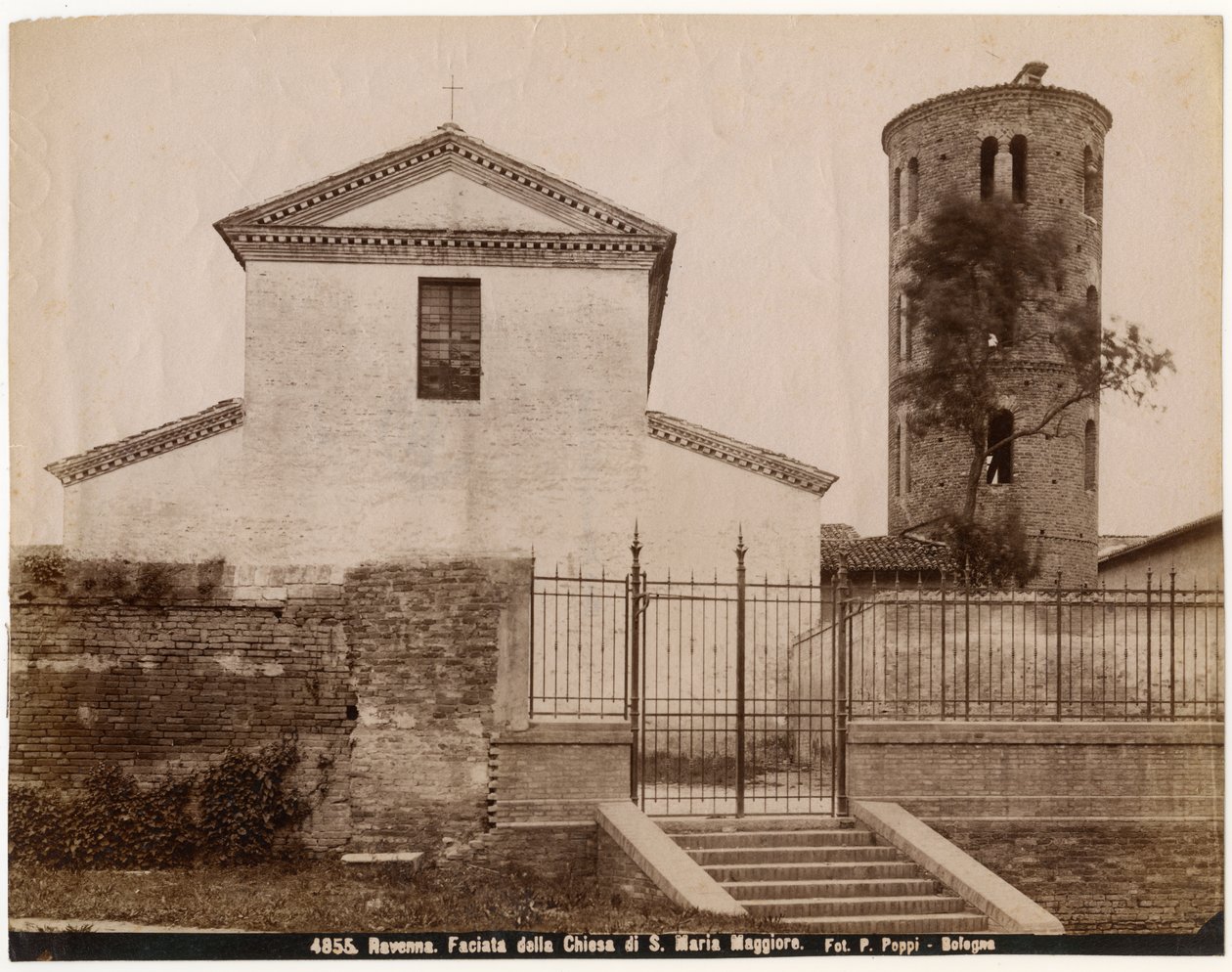Kirche St. Maria Maggiore, Ravenna von Italian Photographer