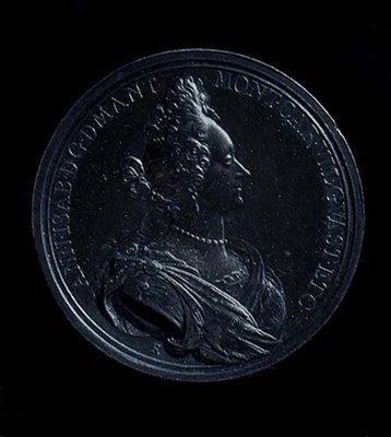 Vorderseite einer Porträtmedaille von Anna Isabella von Mantua, geprägt 1698. Inschrift: ANN-I SAB- D G MANT MONT CAR VIL GVAST ET C von Italian School