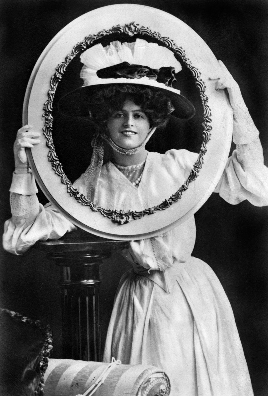 Marie Studholme 1875-1930, englische Schauspielerin, 1904 von J. Beagles and Co.