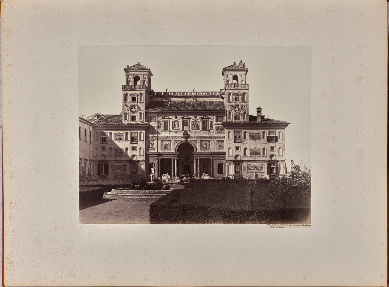 Villa Medici; die Fassade zum Garten, heute die Académie de France von James Anderson