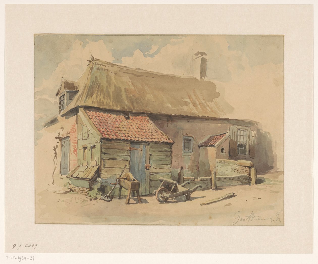 Bauernhaus mit Holzvorbau, davor eine Schubkarre und ein Schleifstein von Jan Striening
