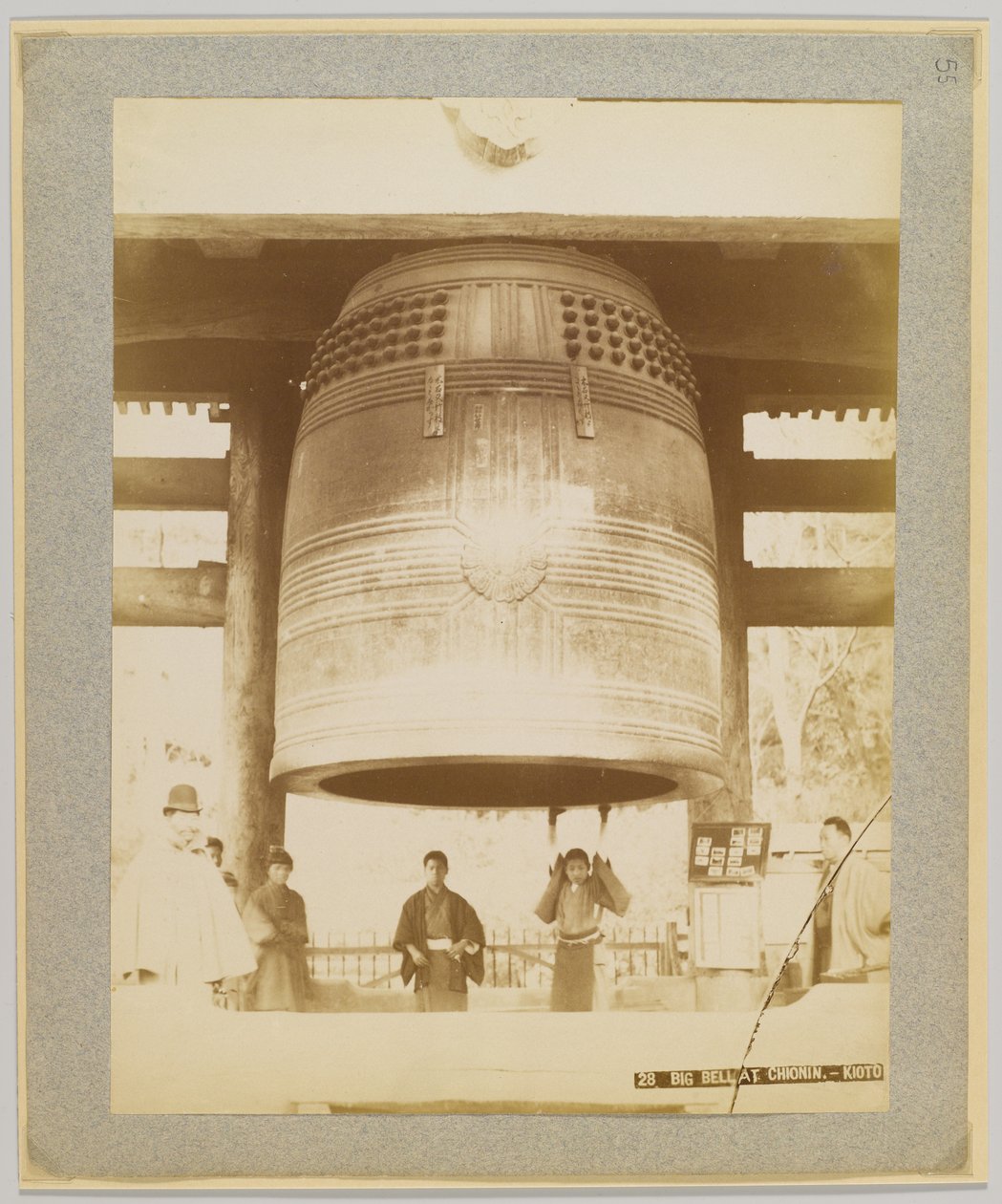 Große Glocke in Chionin, Kyoto, Japan von Japanese Photographer