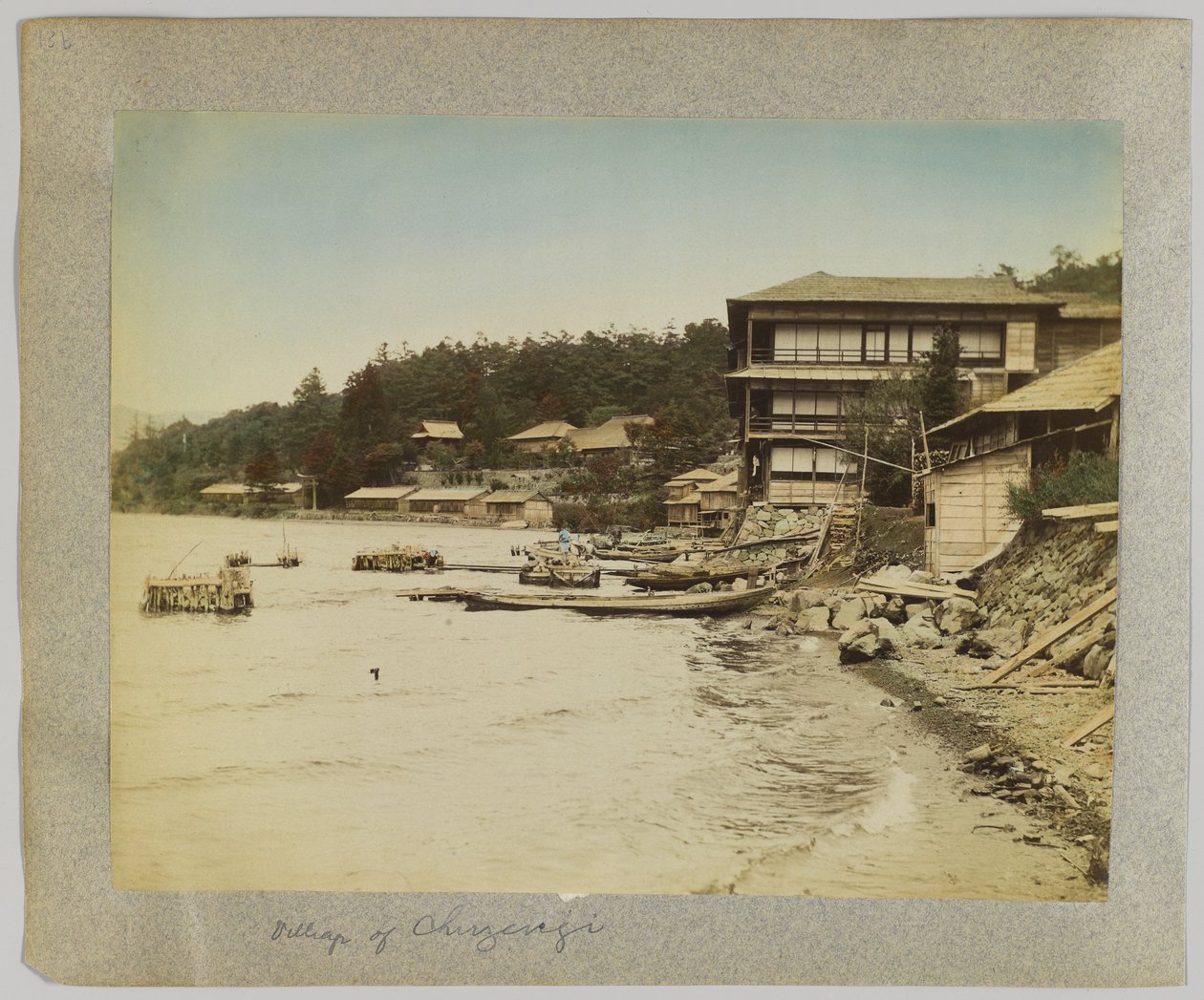 Dorf Chuzenji, Nikko, Japan von Japanese Photographer
