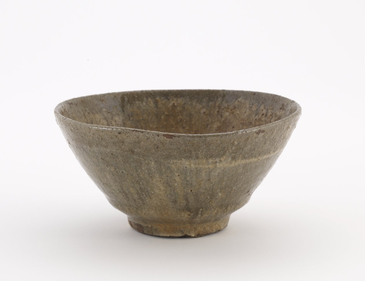 Shodai-Ware-Teeschale im Irabo-Stil, Teeschale (chawan) von Japanese School