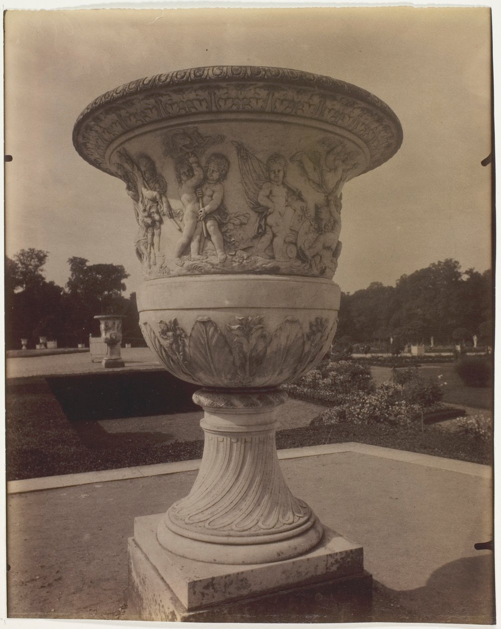 Versailles, Vase von Jean Eugène Auguste Atget