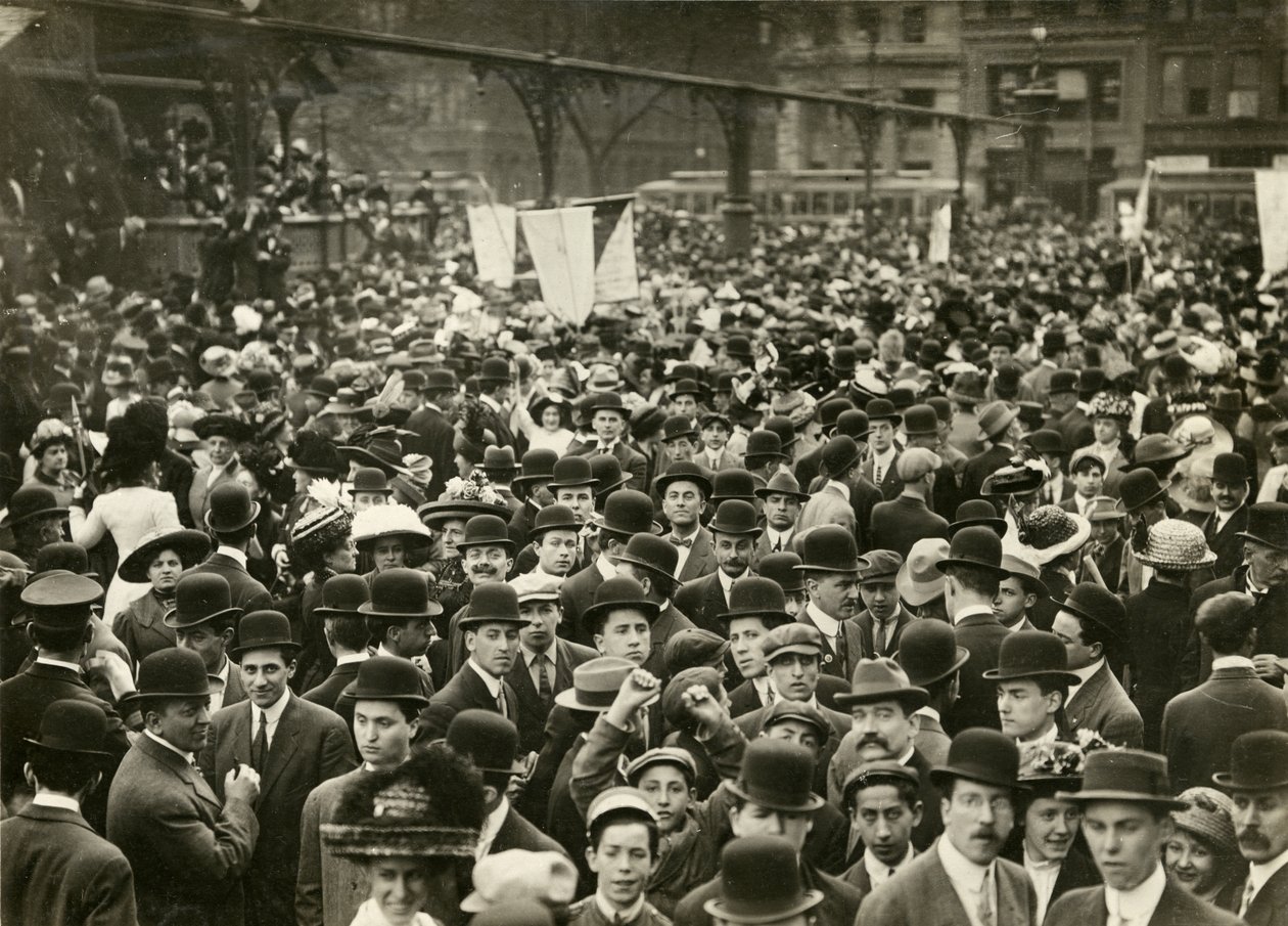 Menschenmenge auf dem Union Square bei einem Suffrage Meeting von Jessie Tarbox Beals