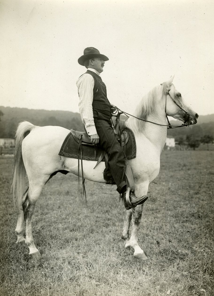 Homer Davenport, Karikaturist auf seinem arabischen Pferd, ca. 1905-12 von Jessie Tarbox Beals