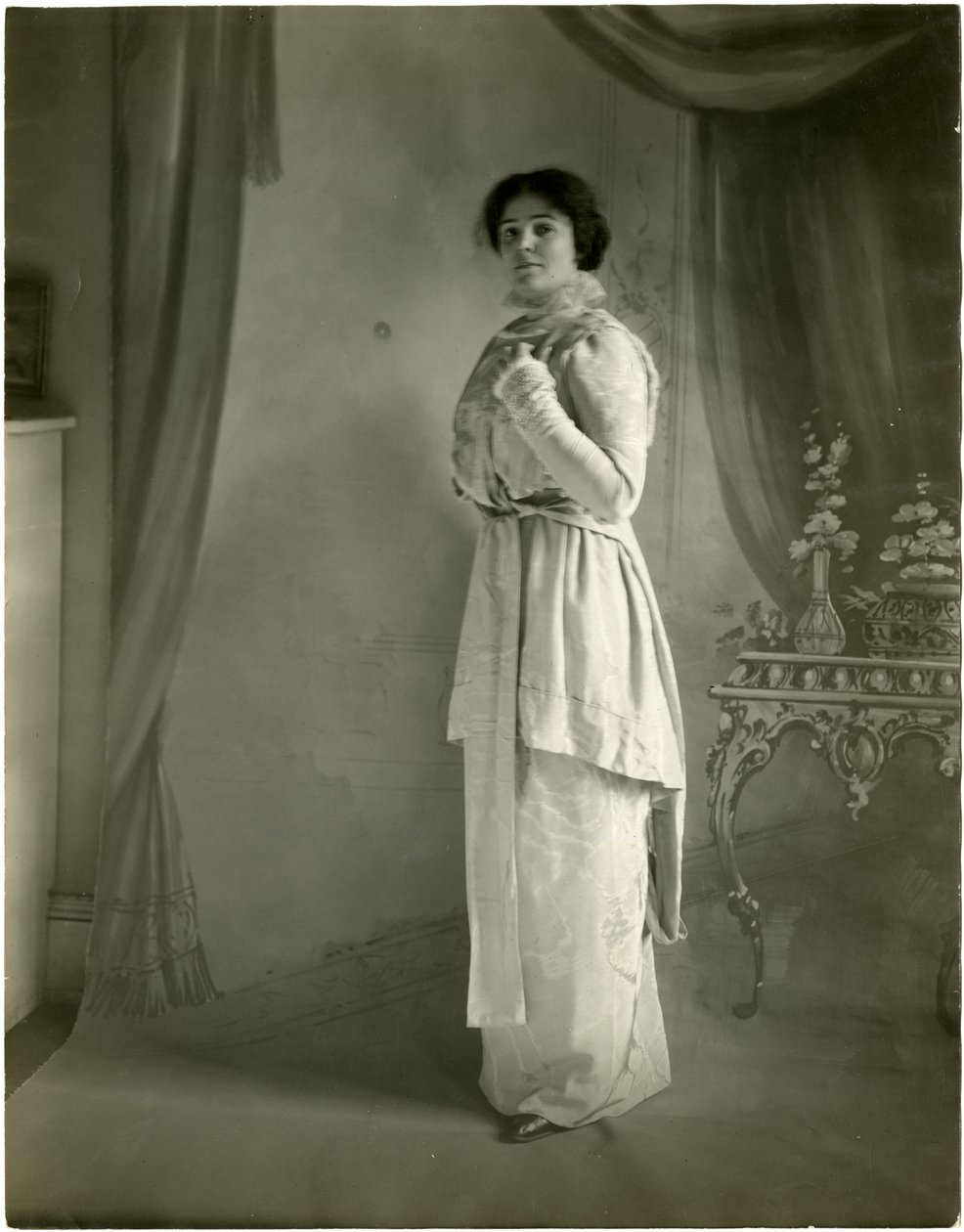 Orchideenmoiré, Maurice, ca. 1905-18 von Jessie Tarbox Beals