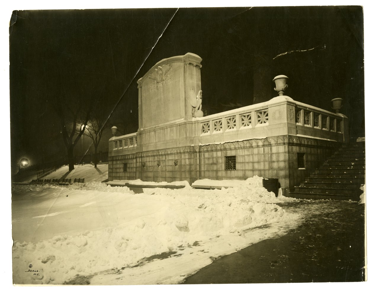 Shaw Memorial hinten bei Nacht, Boston, USA, ca. 1902-10 von Jessie Tarbox Beals
