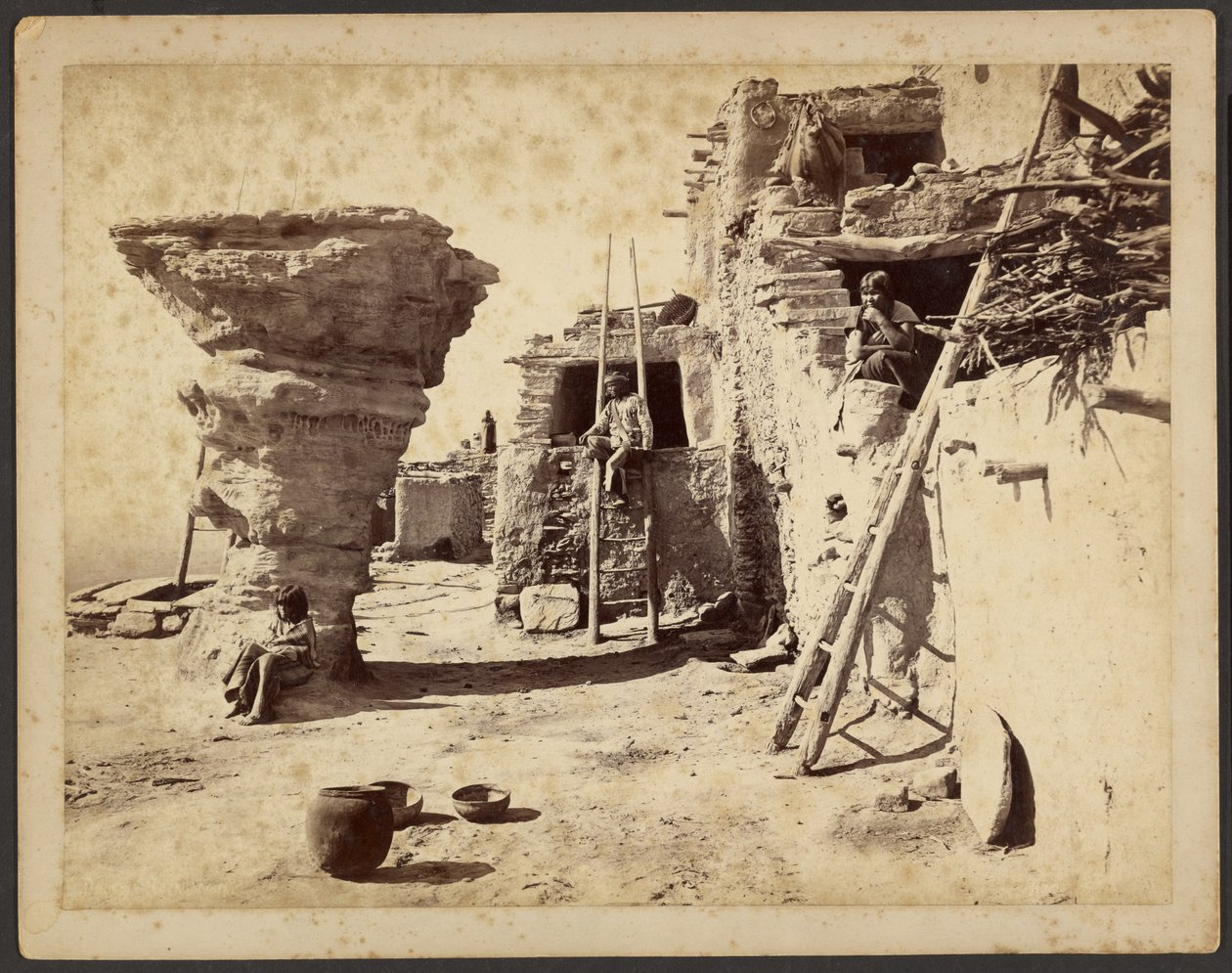 Tanzfelsen im Pueblo Walpi, Arizona von John K. Hillers