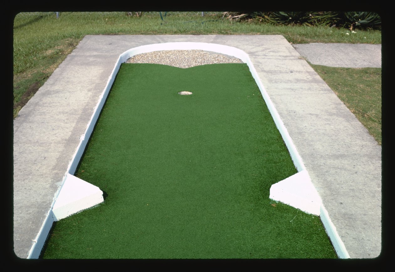 Kieselstein-Falle, Jekyll Island Minigolf I, Jekyll Island, Georgia, USA von John Margolies