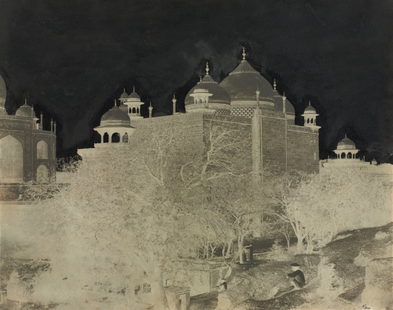 Taj Mahal, Rückansicht des Ruhehauses, mit Figur von John Murray