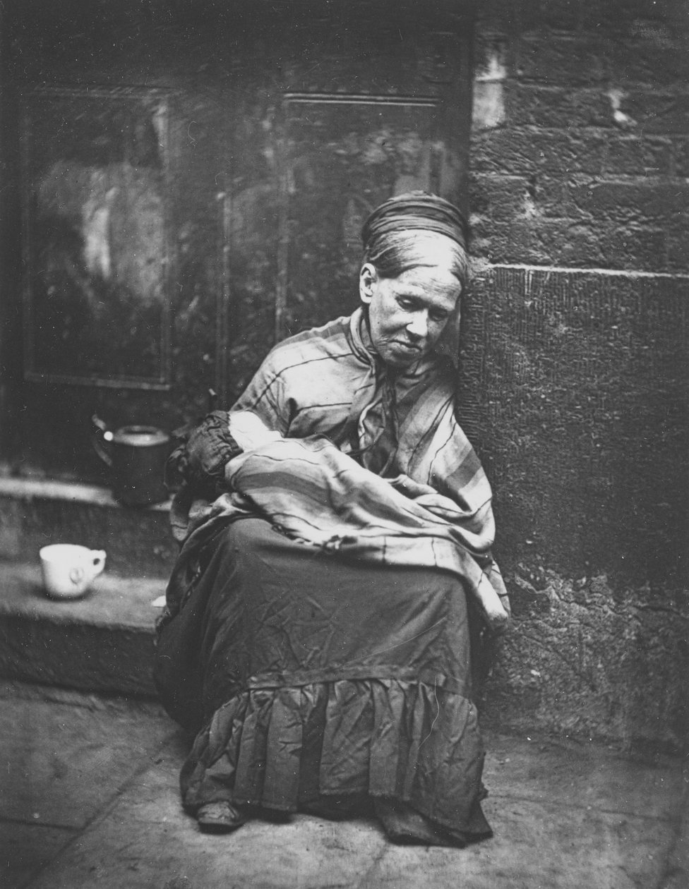 Die Kriecher, aus Straßenleben in London, von J. Thomson und Adolphe Smith, 1877 von John Thomson