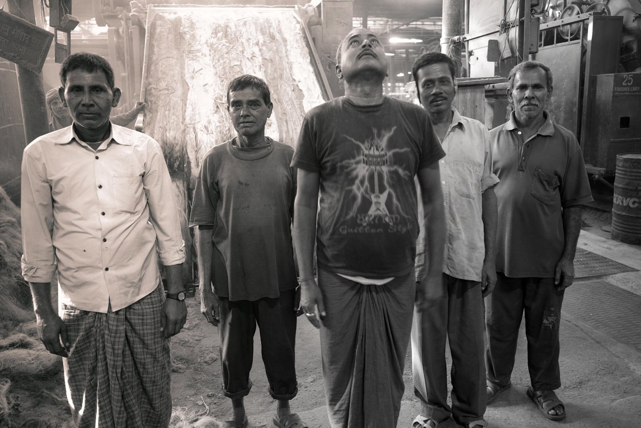 Jutefabrik, Kolkata, Indien, 2017 von Jon Nicholson