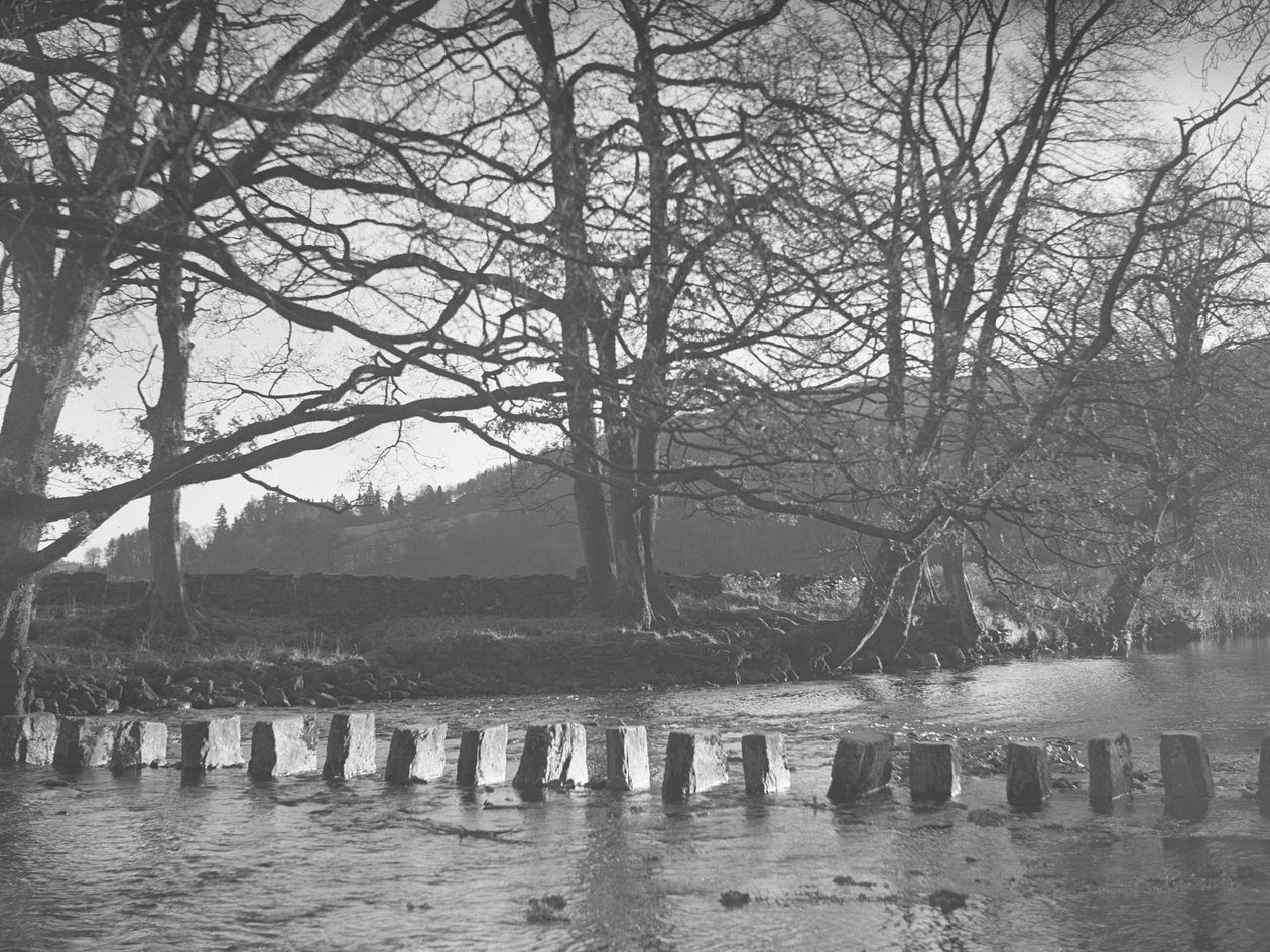 Eine Reihe von Trittsteinen in einem Bach/Fluss bei Rydal von Joseph Hardman
