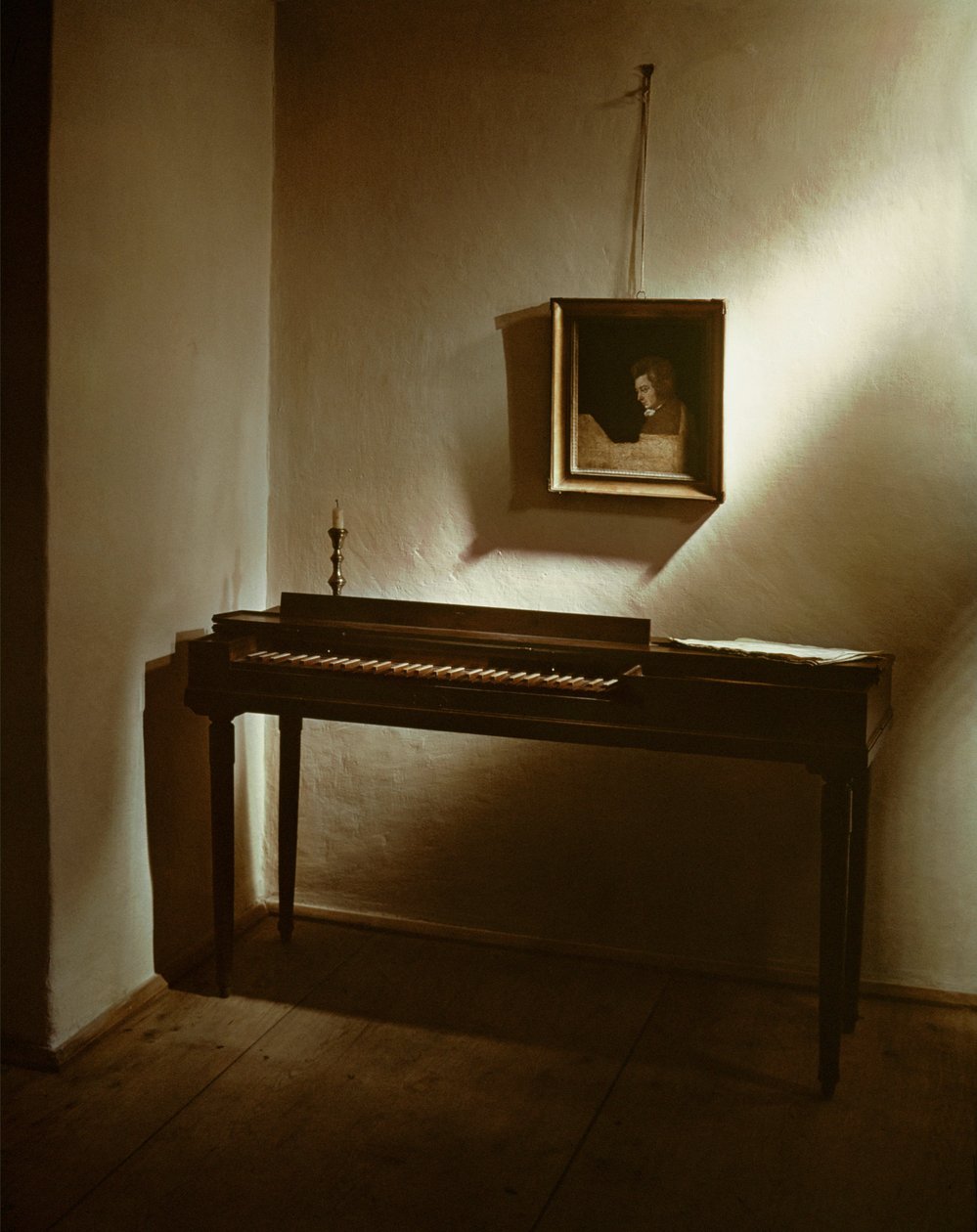 W. A. Mozarts Clavichord und ein unvollendetes Porträt von Joseph Lange
