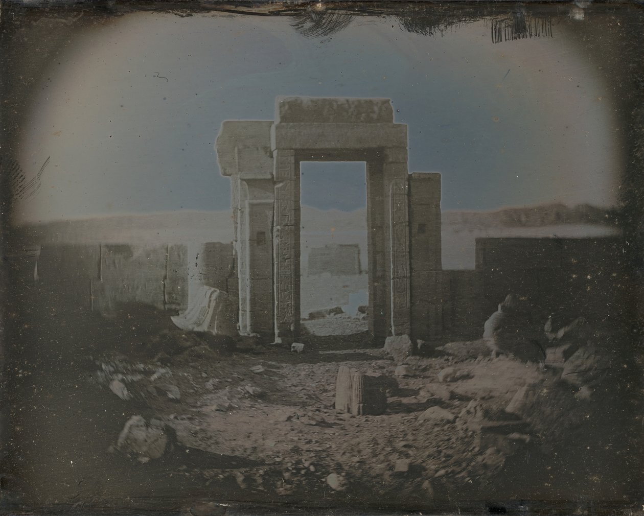 Tempel des Horus, Edfu von Joseph Philibert Girault De Prangey