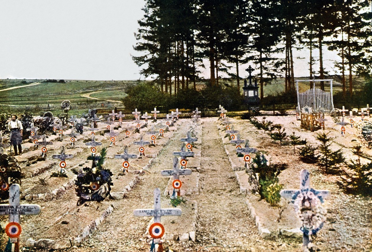 Ein französischer Militärfriedhof, Verdun, September 1916 von Jules Gervais Courtellemont