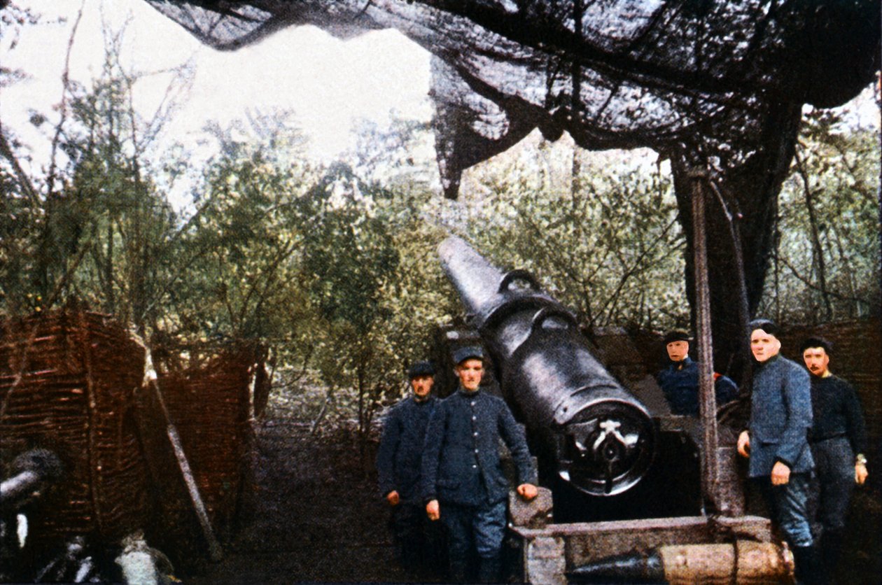 Eine Kanone der französischen Marine während der Schlacht von Verdun, September 1916 von Jules Gervais Courtellemont