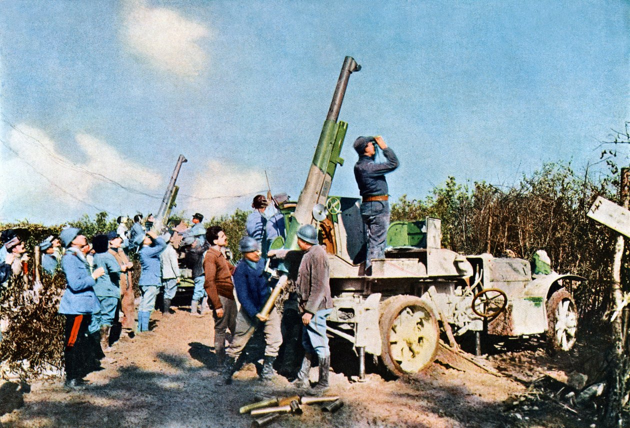 Flugabwehrkanonen auf Fahrzeugen im Einsatz, Verdun, September 1916 von Jules Gervais Courtellemont