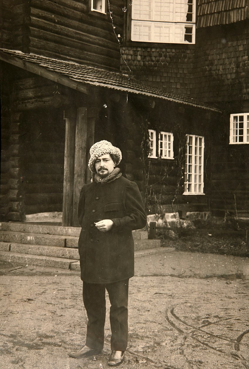 Russischer Autor Leonid Andrejew in seinem Haus in Vammelsuu Serovo von Karl Karlovich Bulla