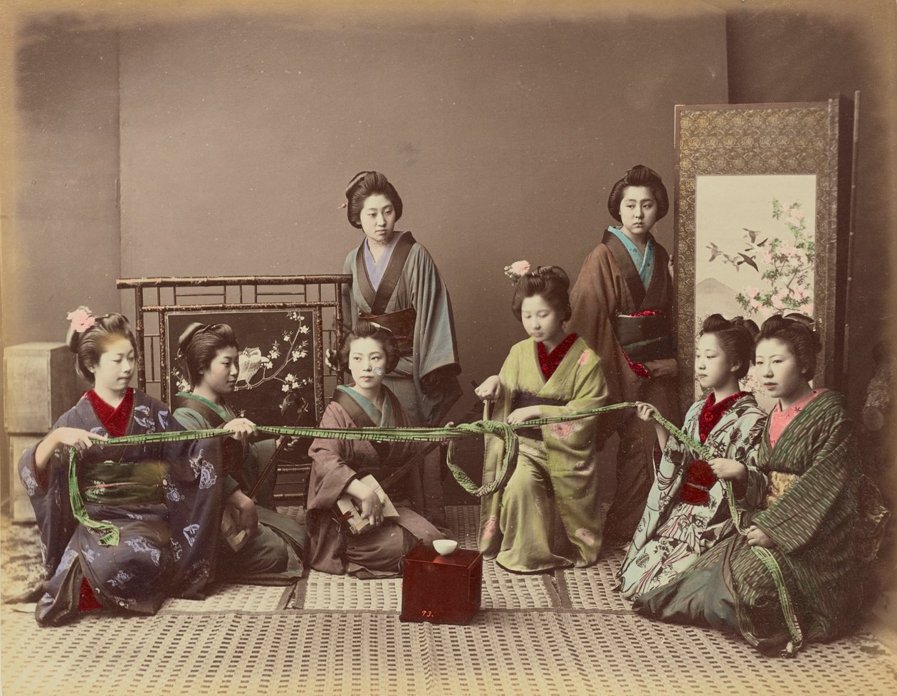 (Konkonchiki) Japanisches Mädchen beim Spiel, ca. 1880 von Kusakabe Kimbei