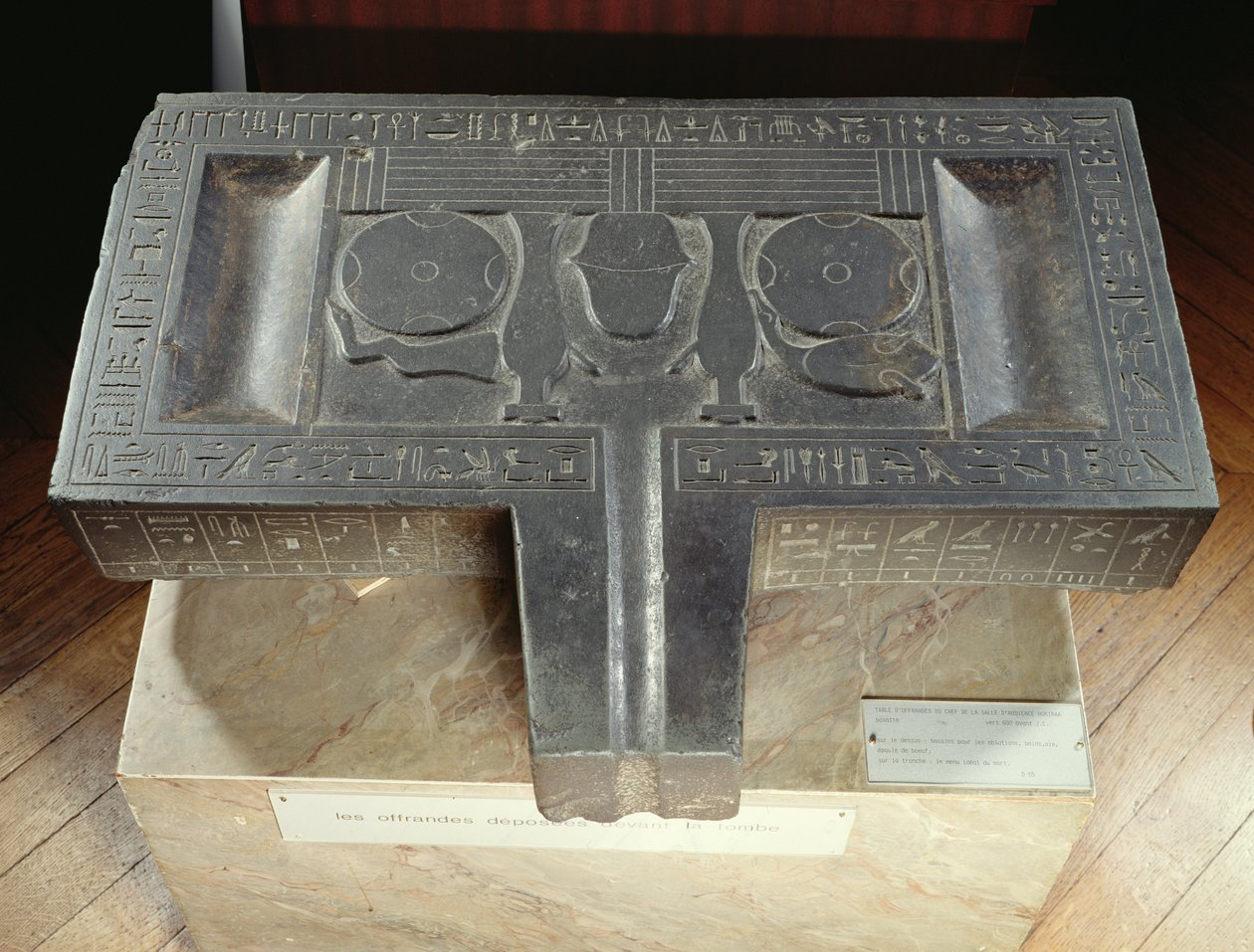 Votivtafel von Hor-ir-aa, Saite von Late Period Egyptian
