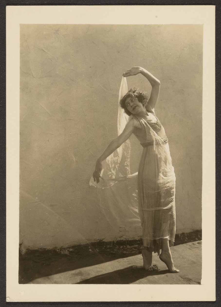 [Florence tanzt auf dem Dach] von Louis Fleckenstein