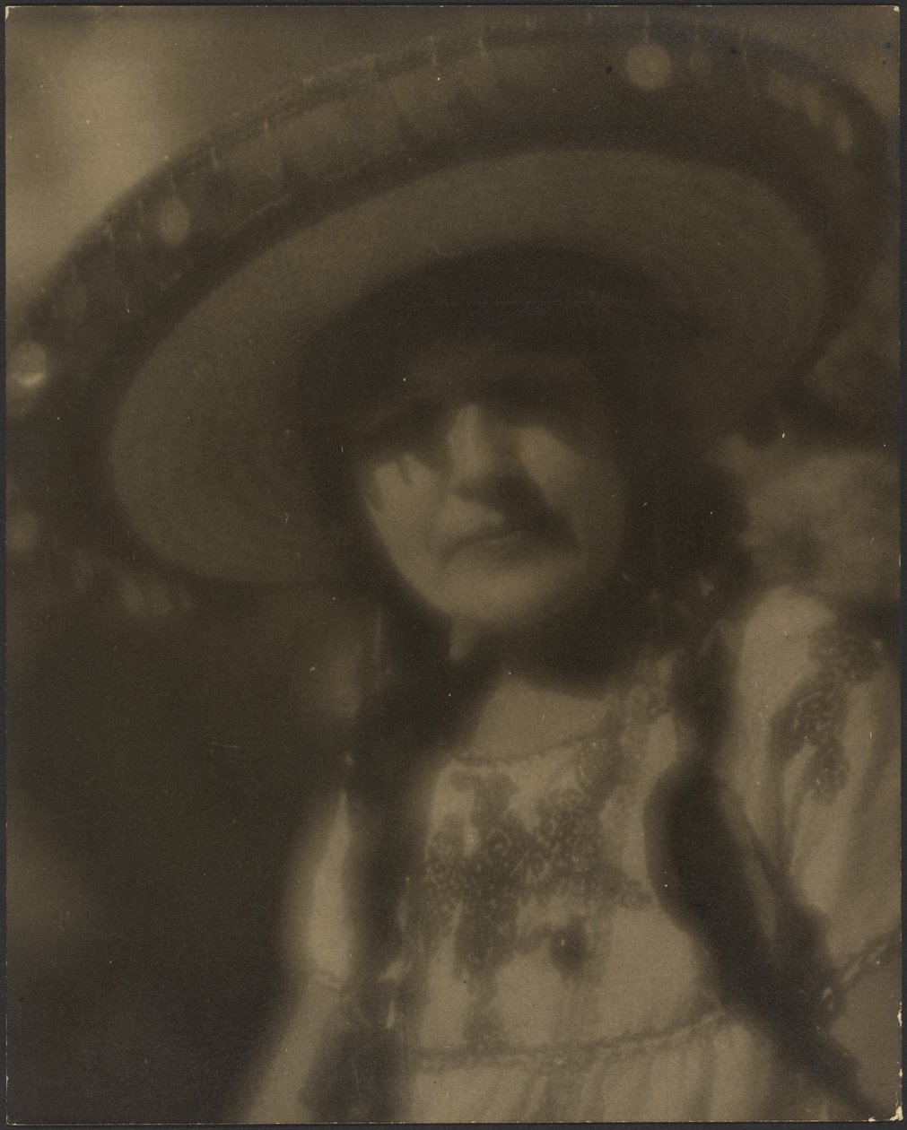 [Porträt einer Frau in mexikanischer Tracht] von Louis Fleckenstein