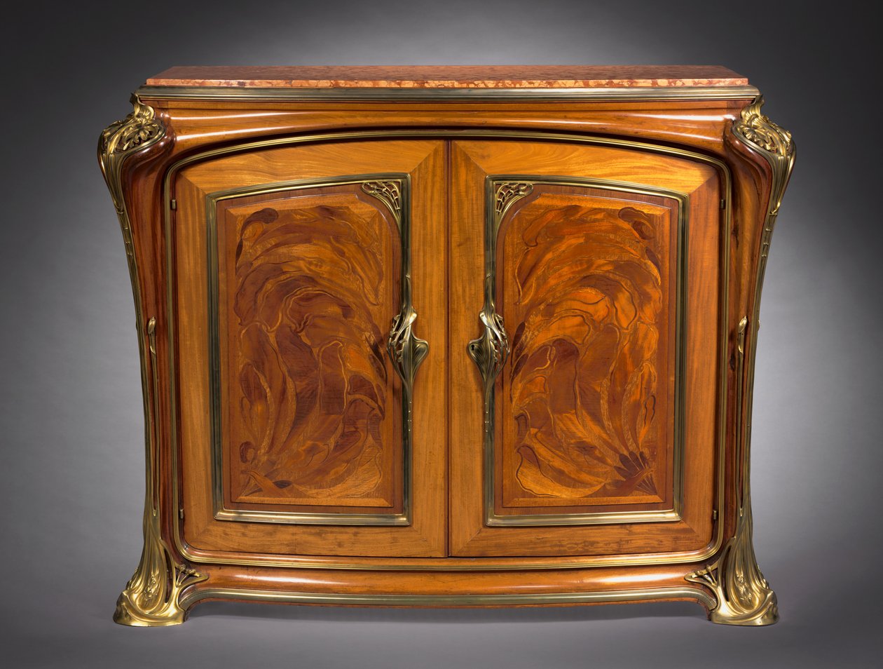 Schrank, um 1910 von Louis Majorelle