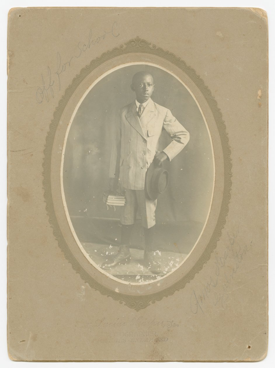 Fotografie von Amos Harper auf dem Weg zur Schule von Lucius Harper