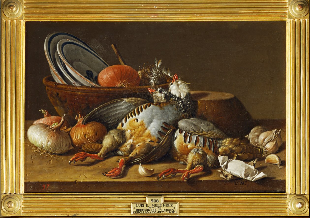 Stillleben mit zwei Rebhühnern, Zwiebeln und Küchenutensilien von Luis Menendez or Melendez