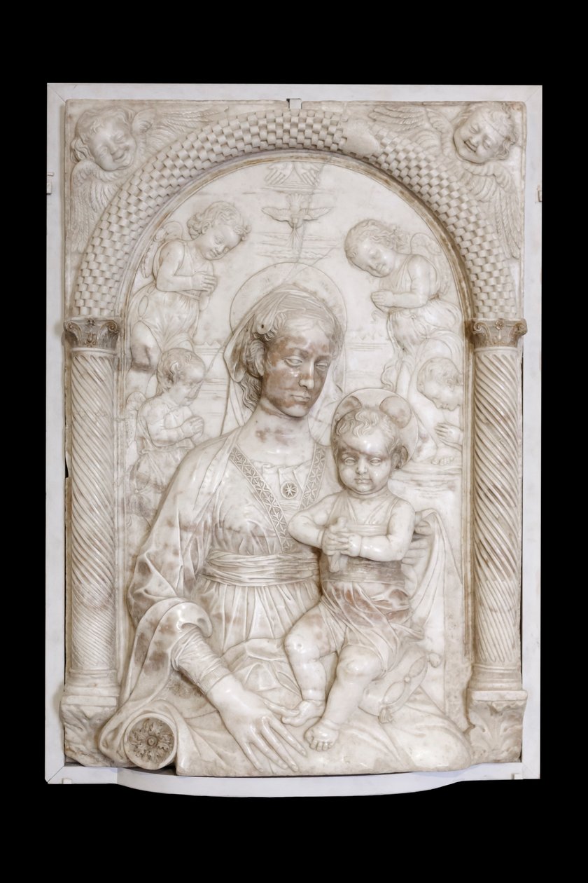 Madonna mit Kind und Engeln, ca. 1460 von Master of the Marble Madonnas