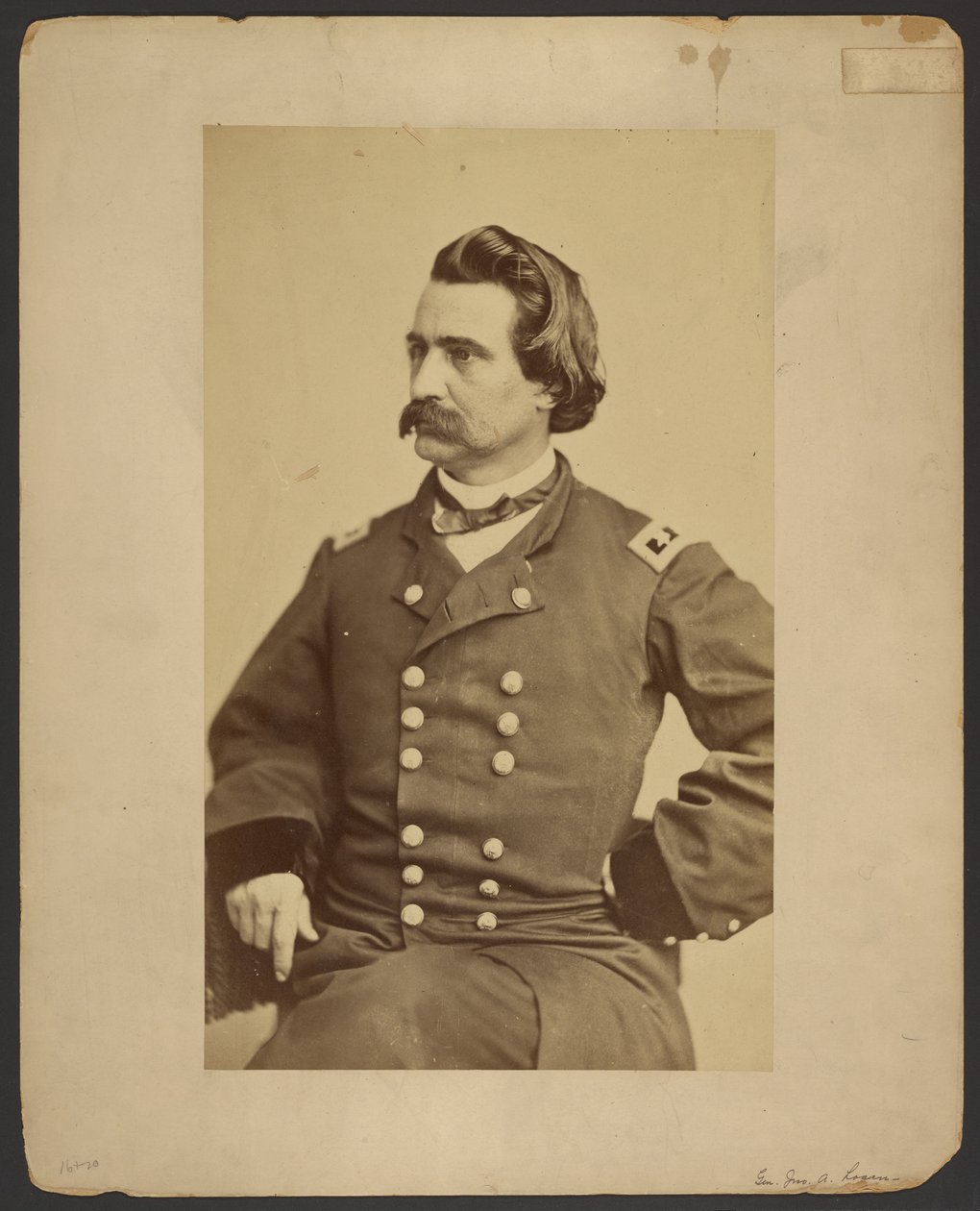 [Porträt von General John A. Logan] von Mathew B. Brady