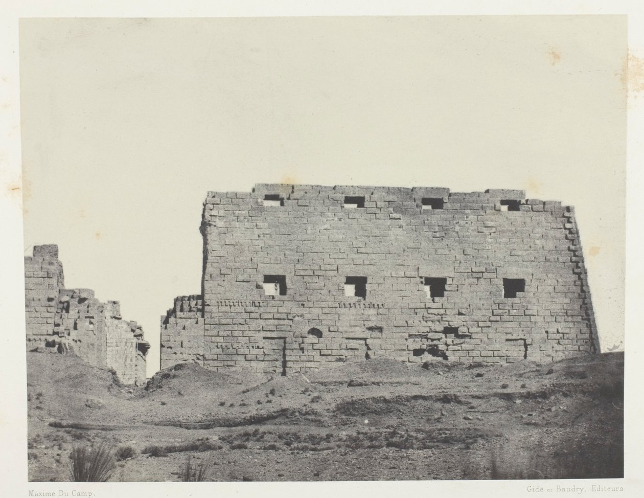 Palais de Karnak, Große Pylone des Südwestens; Theben von Maxime Du Camp