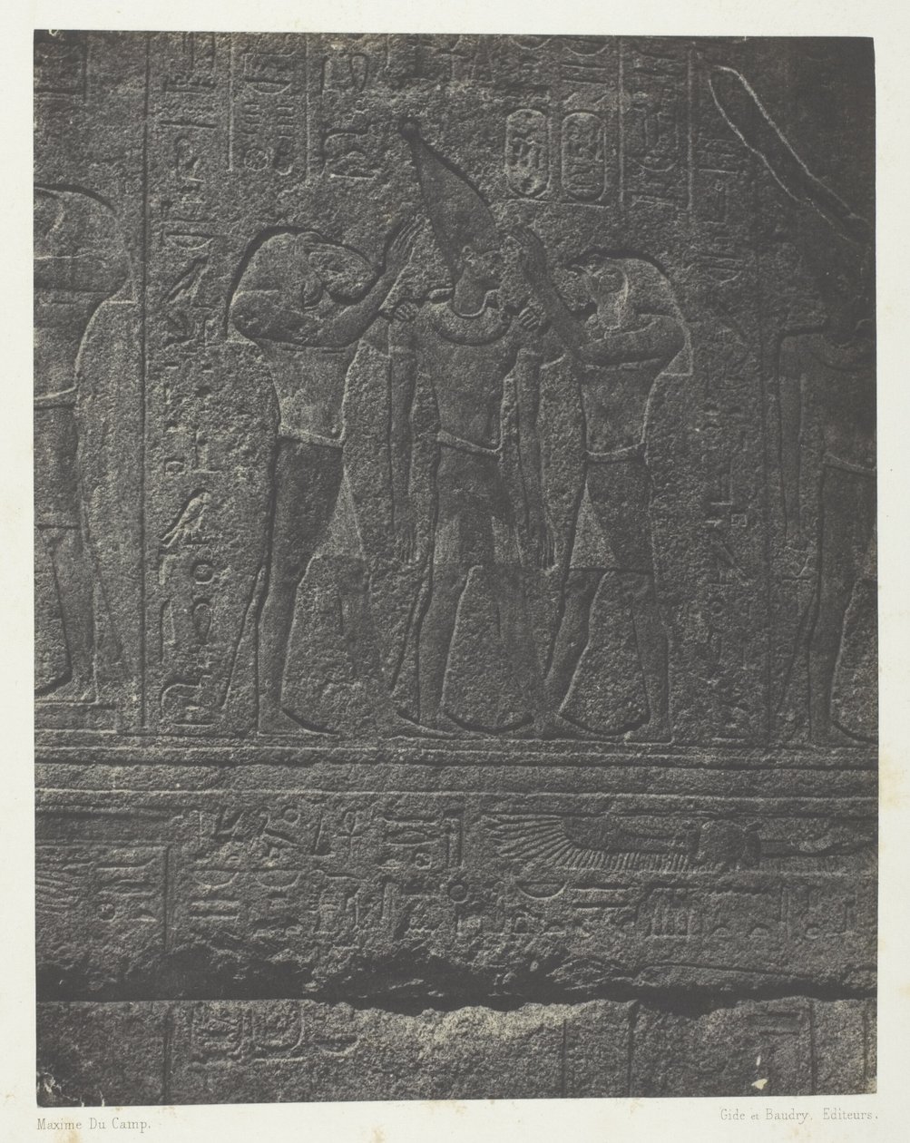 Palais de Karnak, Skulpturen außerhalb des Granitheiligtums; Theben von Maxime Du Camp